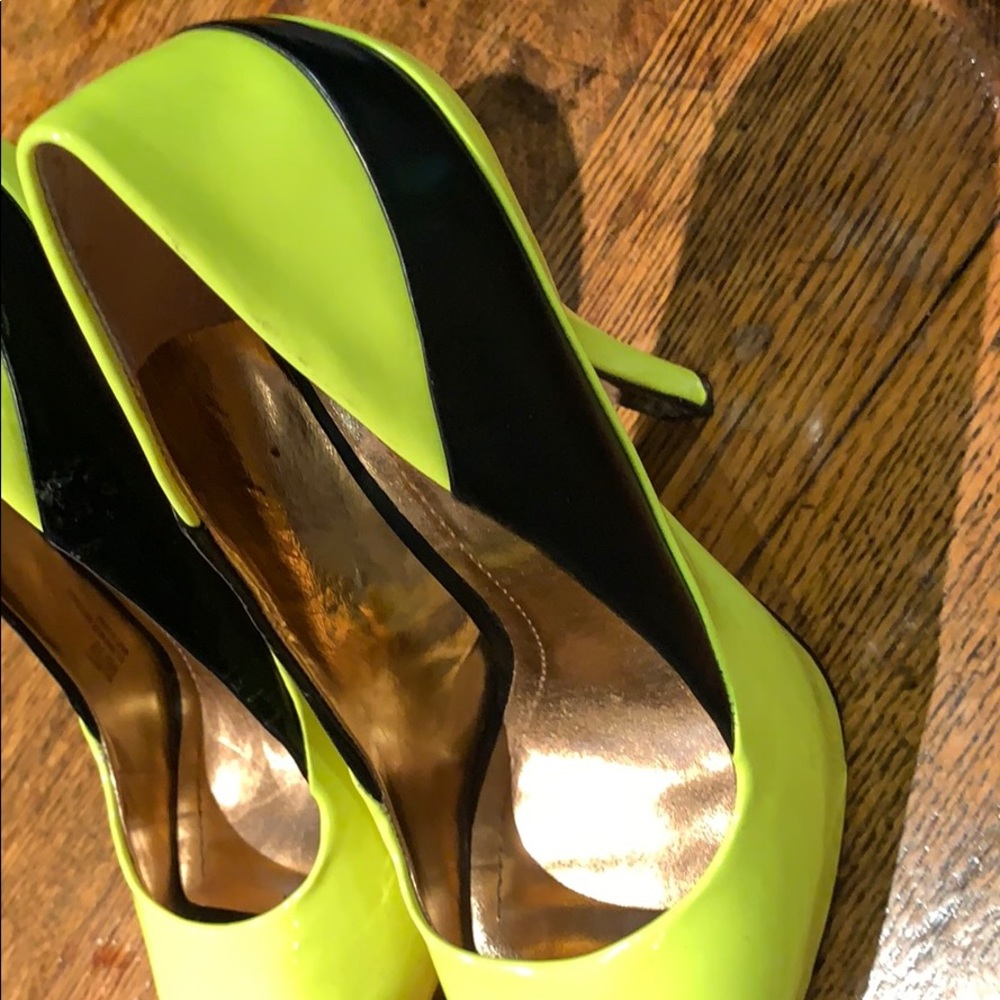 BCBG Heels - Picture 2 of 5